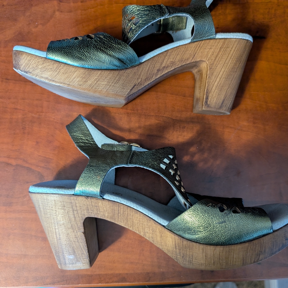 Eric Michael Metallic Green Platform Sandals - image 1